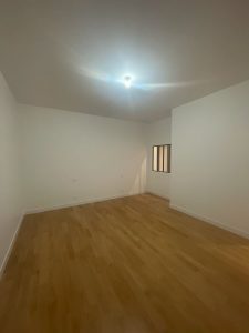 Chambre principale à la fin du chantier de rénovation d'appartement