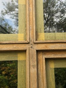 Close-up du bois au début du chantier de rénovation d'une maison a Paris