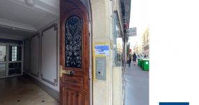 Nettoyage porte d'entrée copropriété